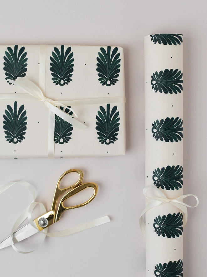 Green Botanical Luxury Gift Wrap (2 Sheets)