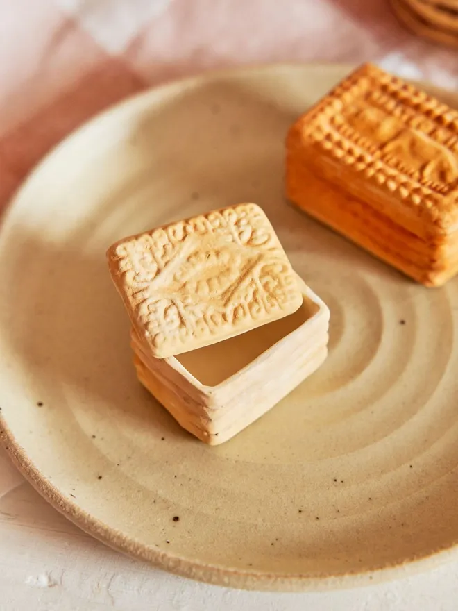 Custard Cream Biscuit Ceramic Trinket Box