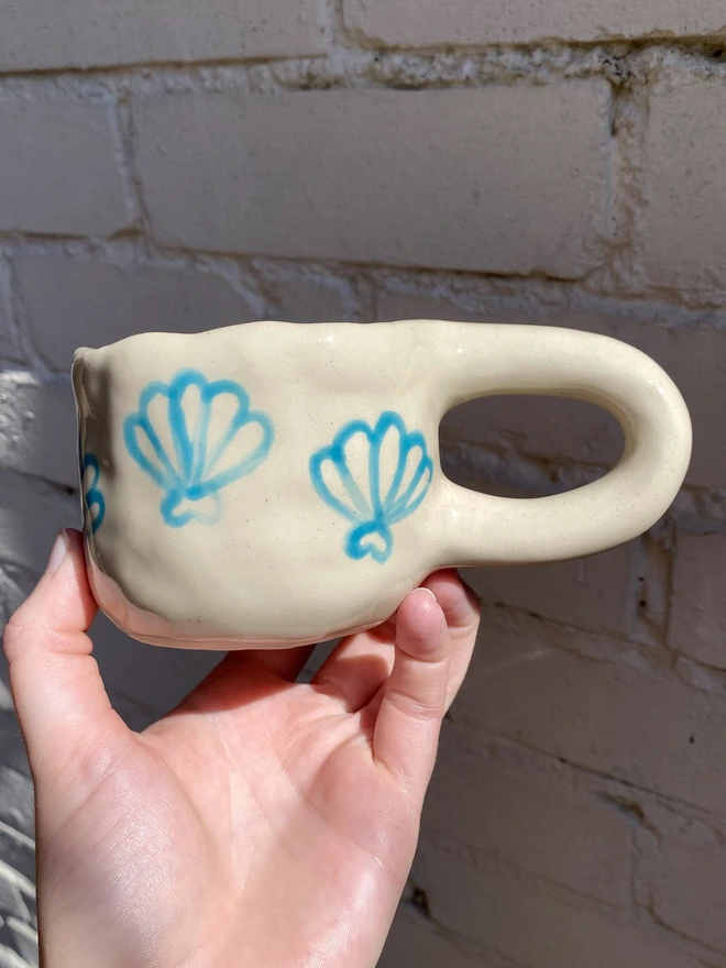 shell mug