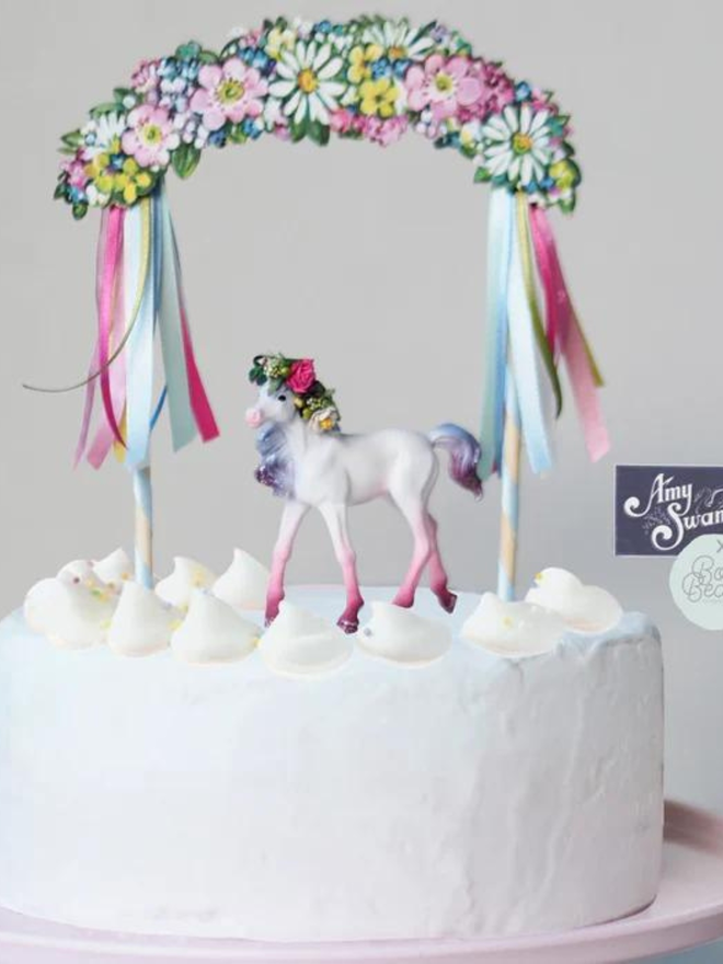 Amy Swann Daisy Cake Topper 