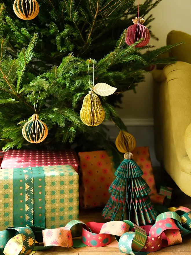 Pear Honeycomb Ornament (Set Of 6)