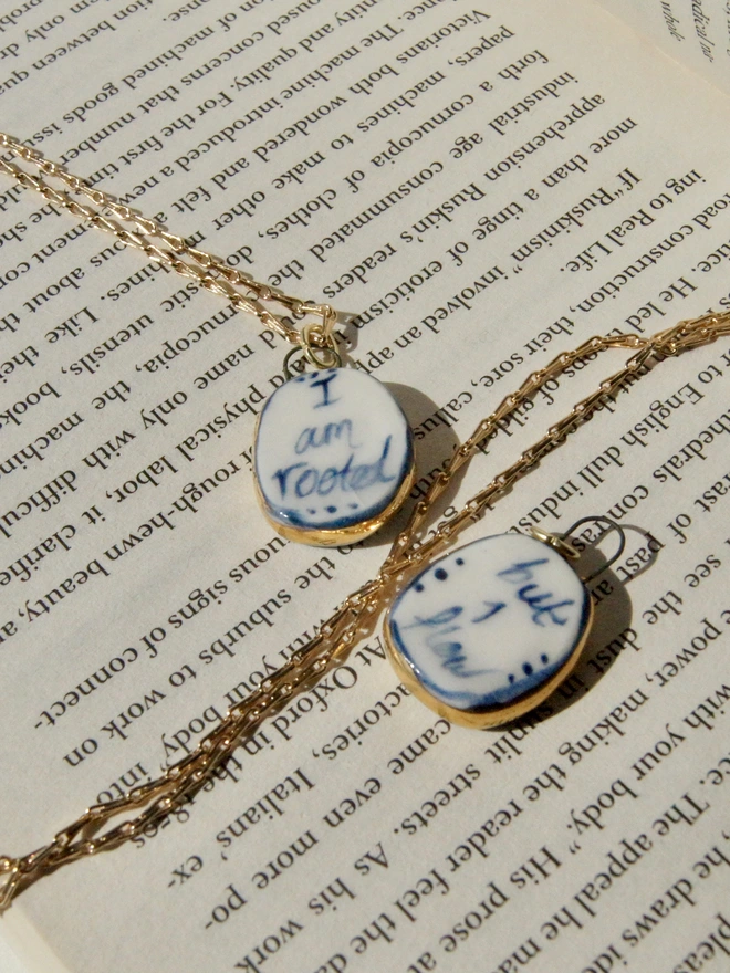 virginia Woolf porcelain pendant necklace with gold