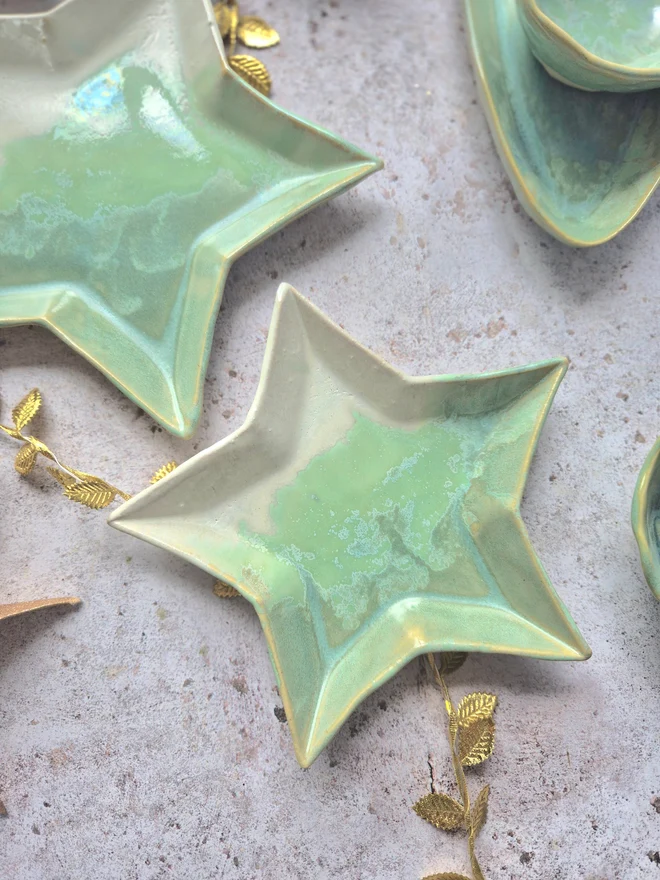 Christmas star dishes, star plates, Tableware, Christmas table, Jenny Hopps Pottery