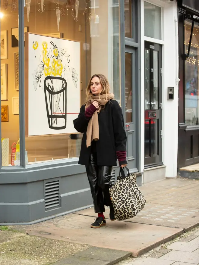 Classic Leopard Contents Oversized Tote Bag