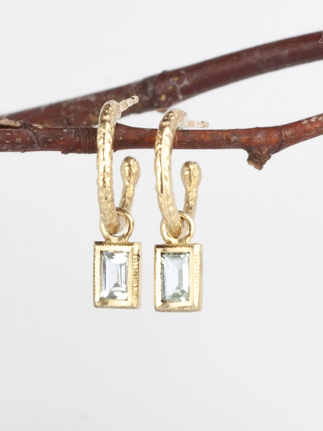9ct gold aquamarine earrings 