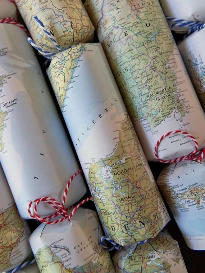 EcoMagpie_MapChristmasCrackers