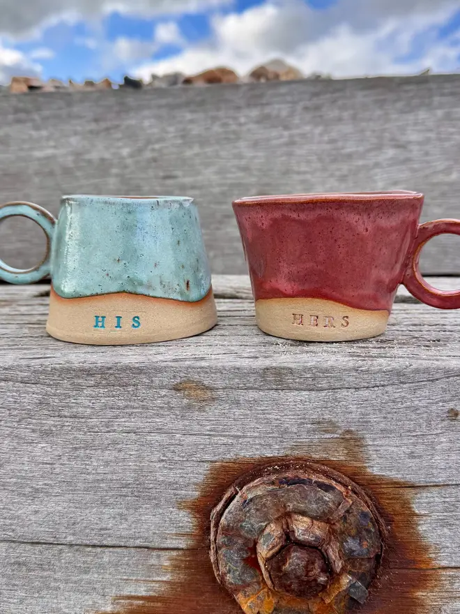 Ceramic Stoneware Tapered Hug Mug