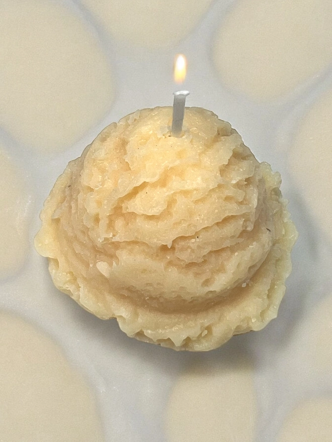 VANILLA FAKEICE SCOOP CANDLE