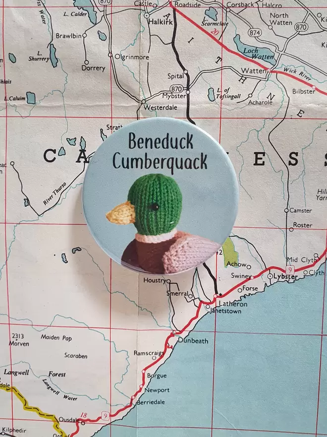 Beneduck Cumberquack knitted duck badge