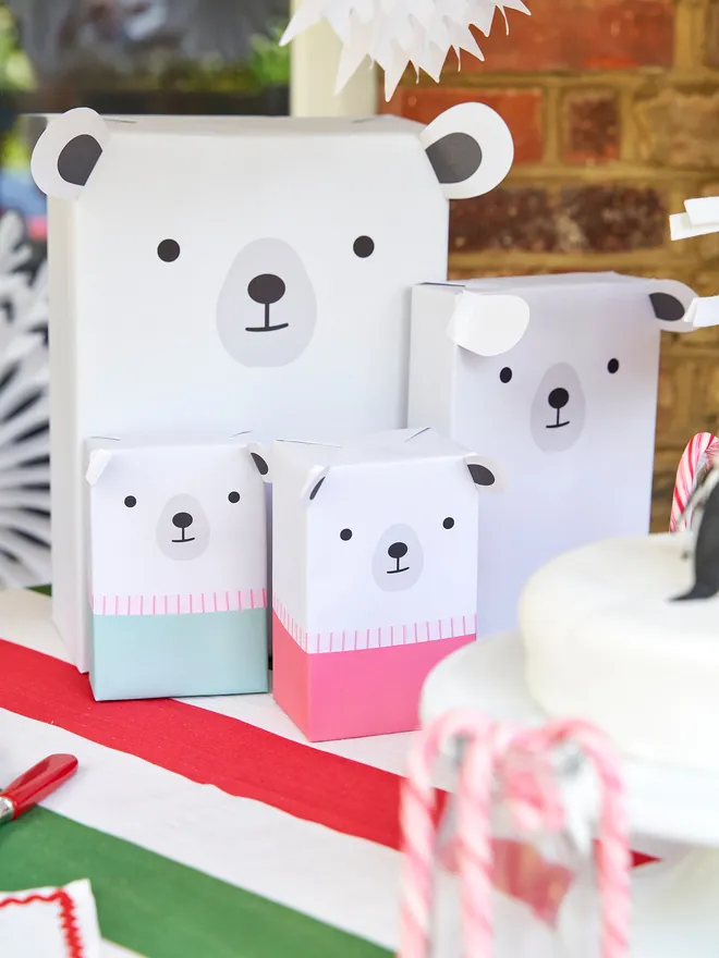 Polar bear wrapping paper