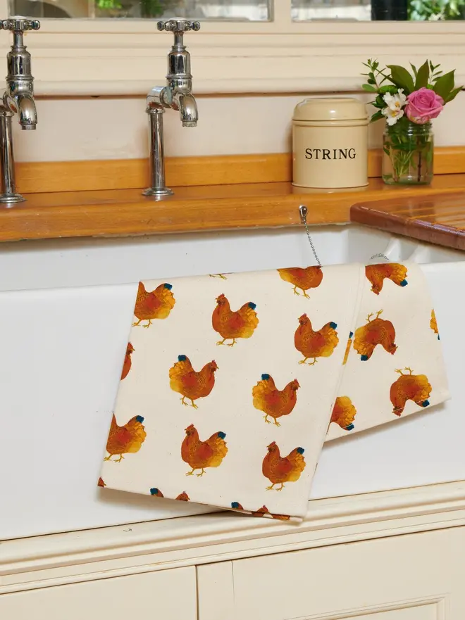 CHICKEN TEA TOWEL - LIFESTYLE SHOT