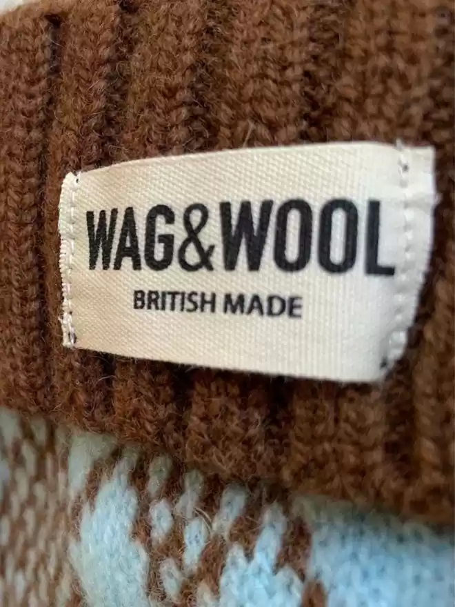 WAG&WOOL label closeup