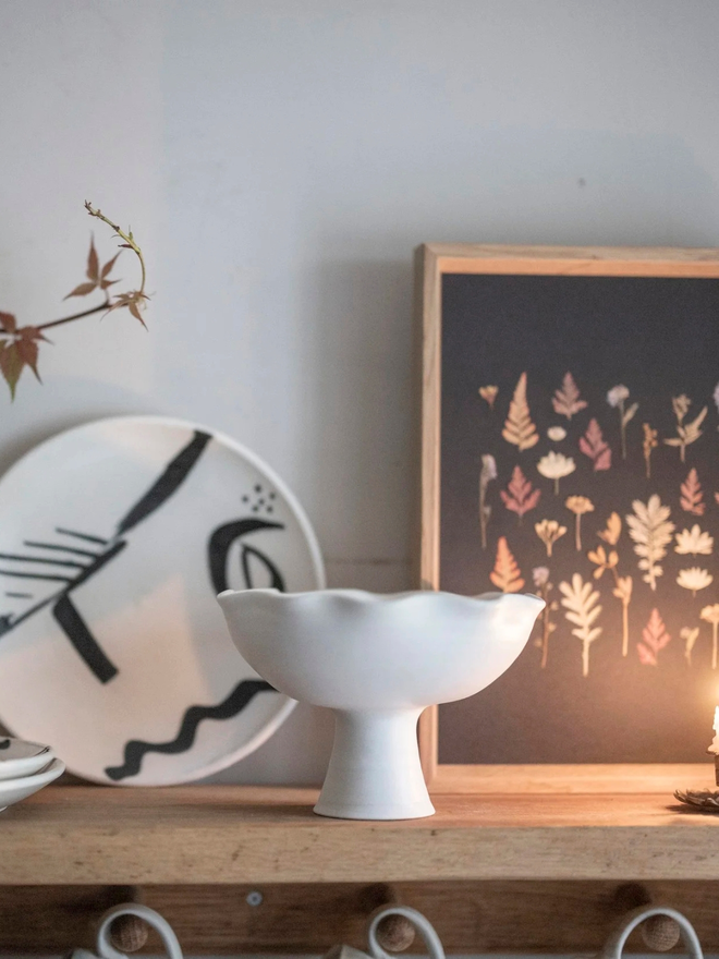 ceramic scalloped pedestal bowl