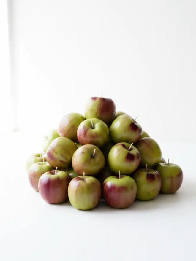 Gala Apple Candle