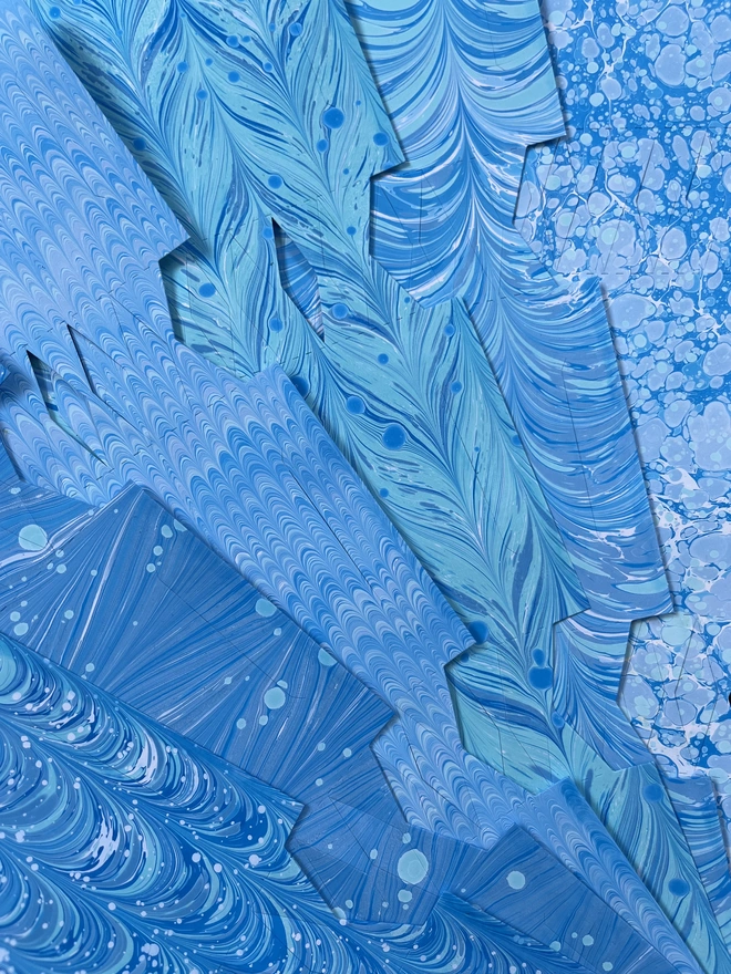 Hand-marbled blue luxury Christmas crackers