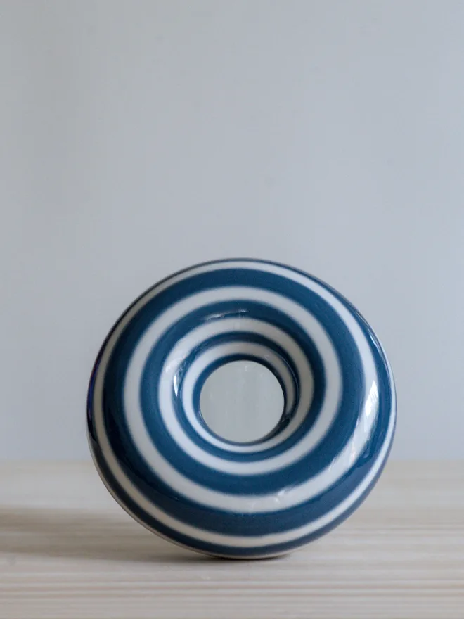 Avocado Planter White & Blue Handmade porcelain avocado planter with carved blue pattern, designed to hold an avocado seed for sprouting