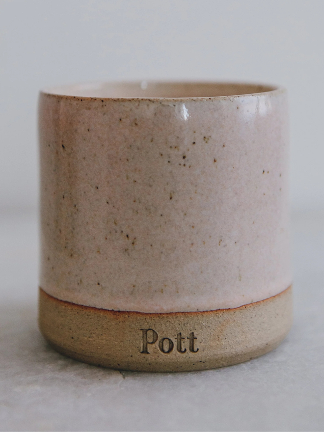Blush Pott
