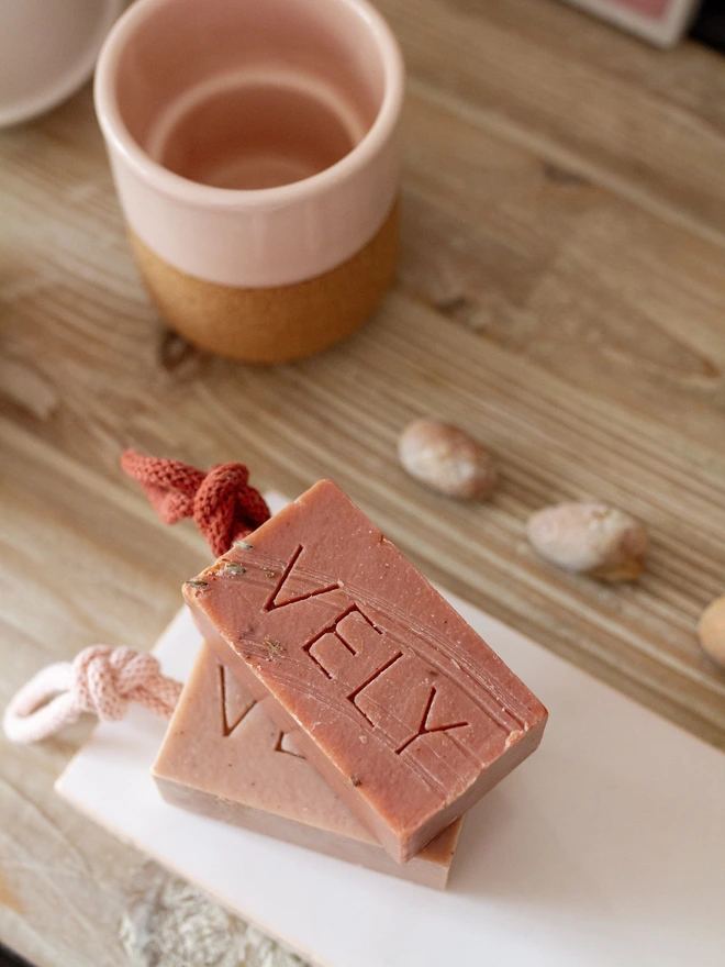 soap on a rope Boudoir and Amelie pink