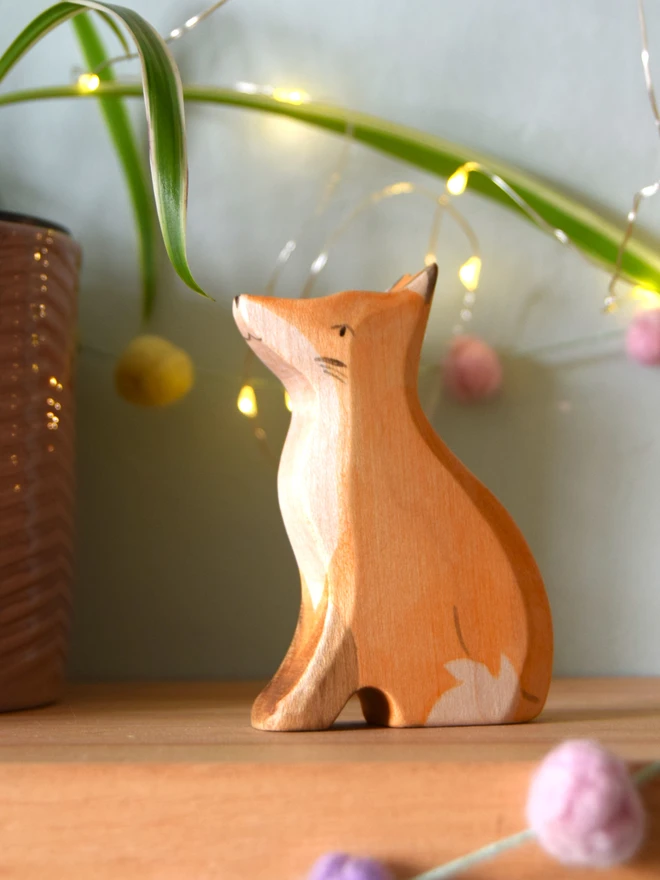  Wooden Fox Sitting Toy 