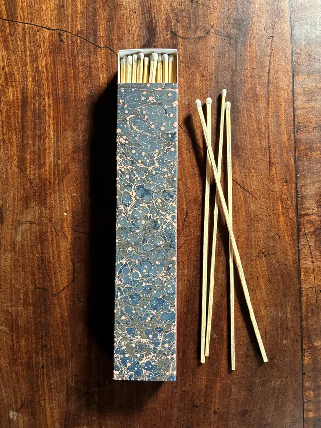 marbled long matches blue