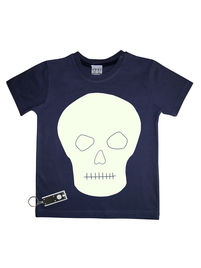 Black tshirt with glow in the dark skull print