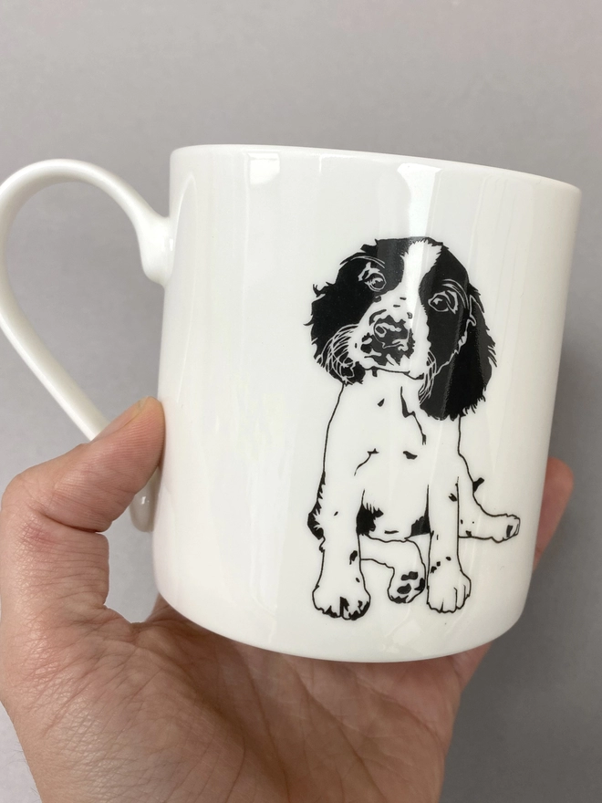 Back of the Springer Spaniel mug with a puppy sat down