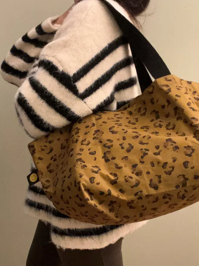 Original Leopard Mini Contents Bag