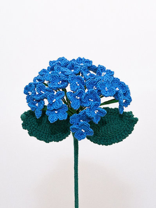 blue crochet hydrangea 