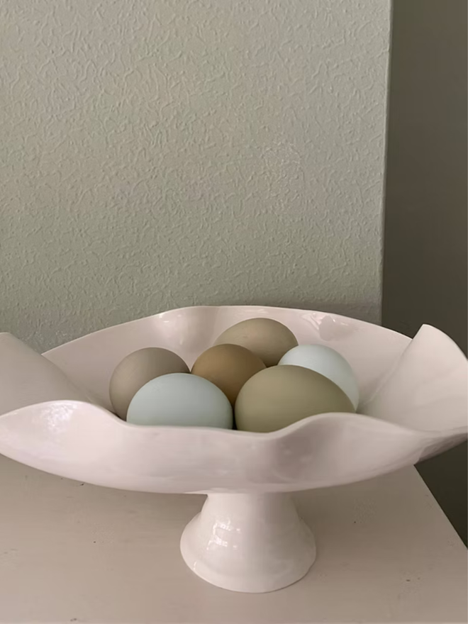 porcelain pedestal bowl