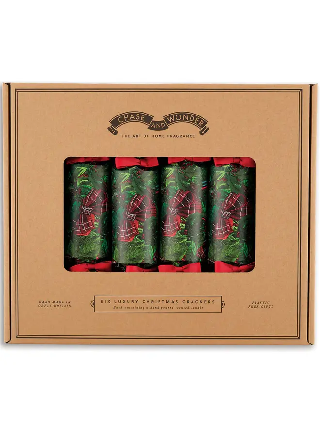 Christmas Wreath Luxury Christmas Crackers (Set Of 6)