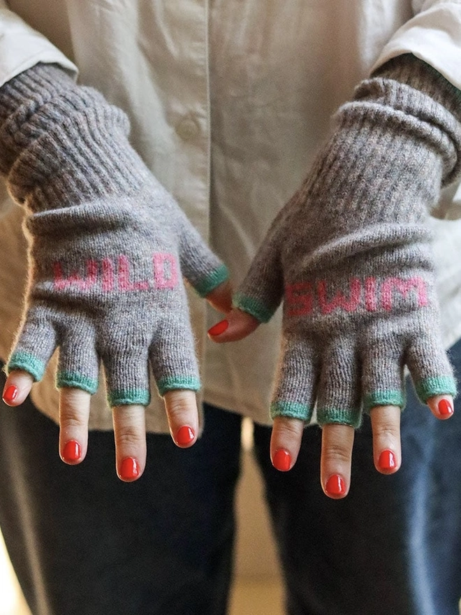 "Wild Swim" Fingerless Gloves 