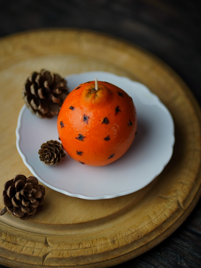 Pomander Candle