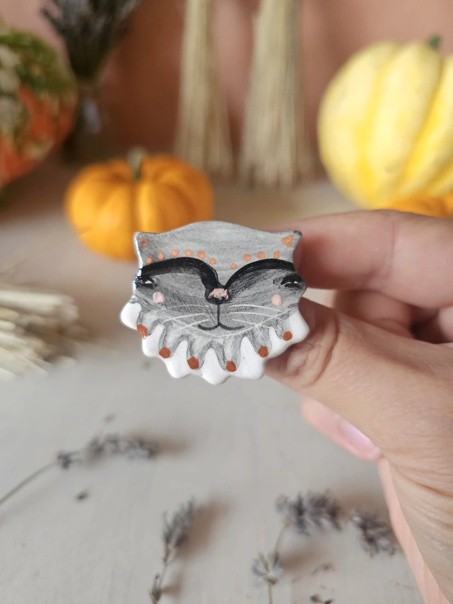 Ceramic cat brooch