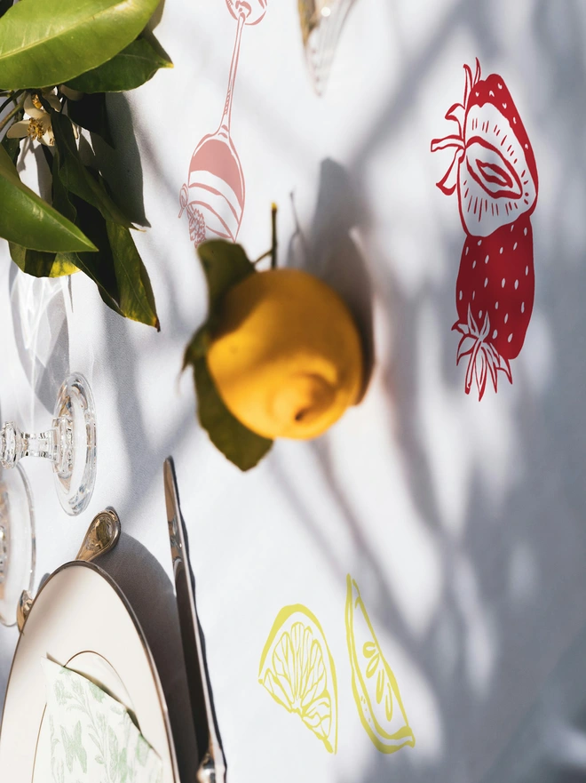 tablecloth stickers for summer drinks
