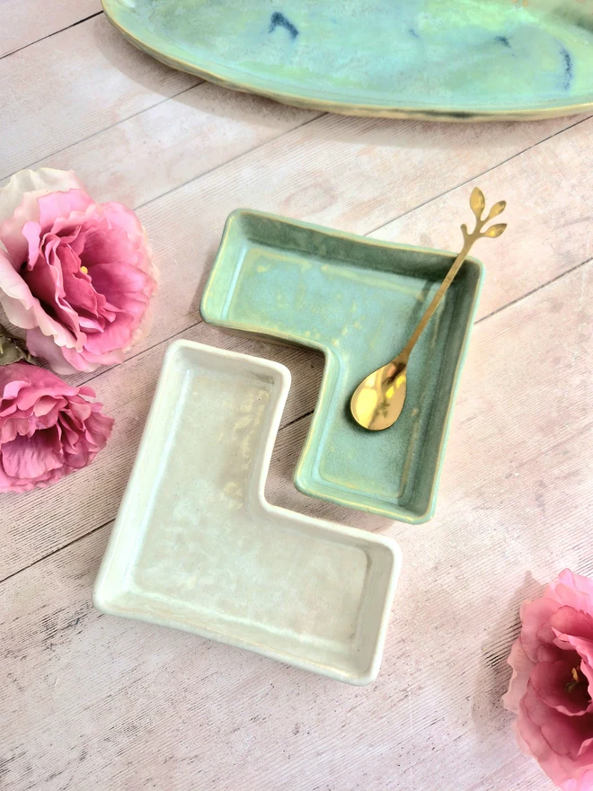 tapas dish, ceramic tapas dish, ceramic snack dish, mis and match dishes, Jenny Hopps Pottery, Mezze dishes