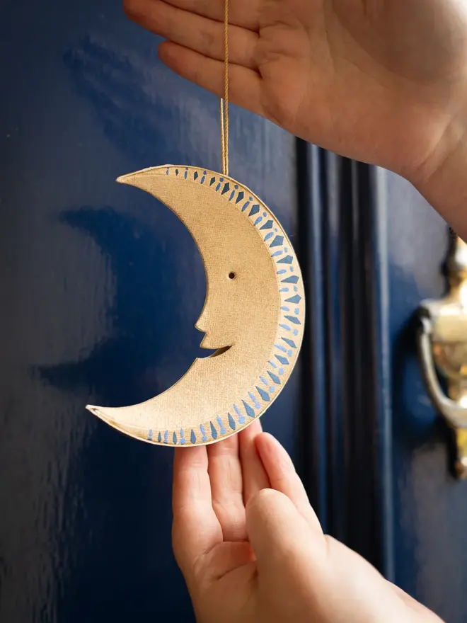 Golden Man On The Moon Screen-Printed Decoration (Set Of 6)