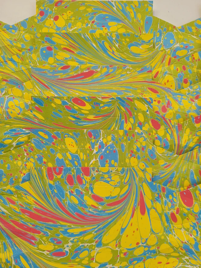 Hand-marbled Christmas crackers