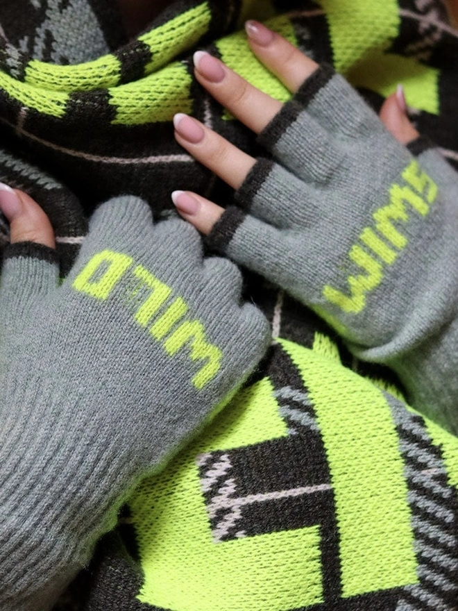 "Wild Swim" Fingerless Gloves 