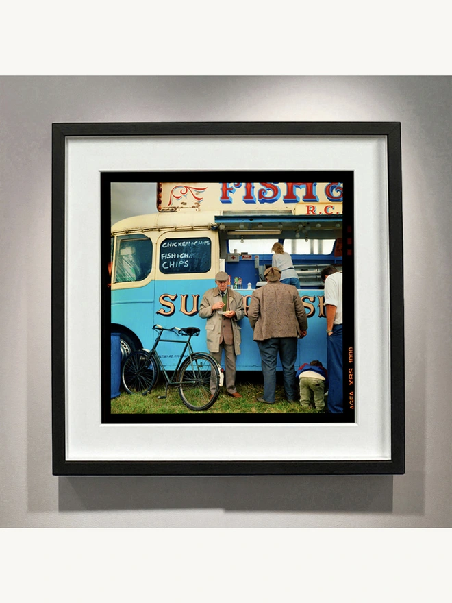 Fish and Chips Van Richard Heeps photography large art print framed in black