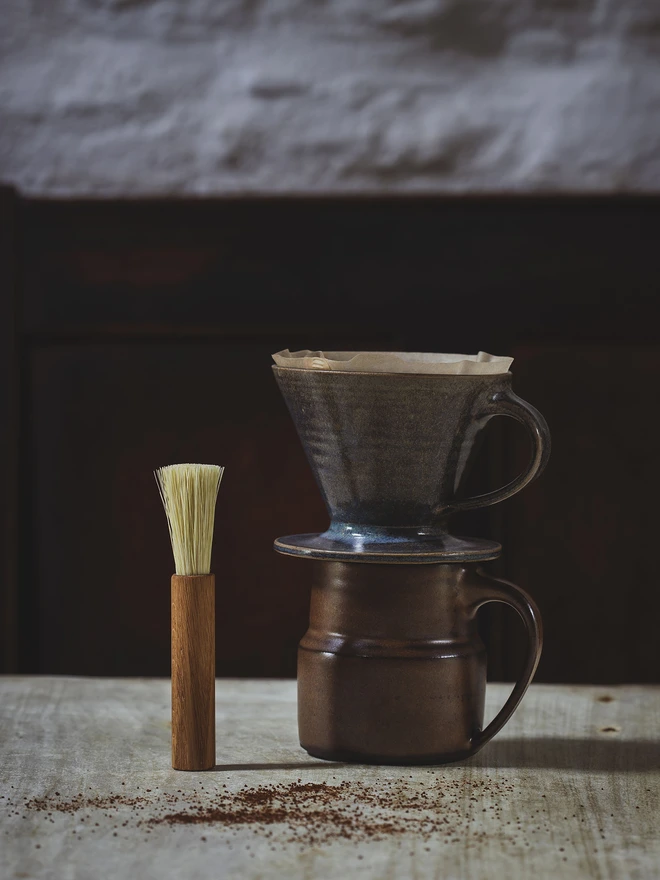 Coffee brush - oak
