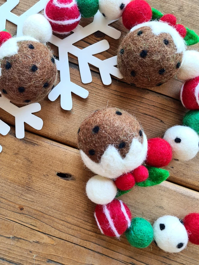 Felt Christmas Pudding Garland 