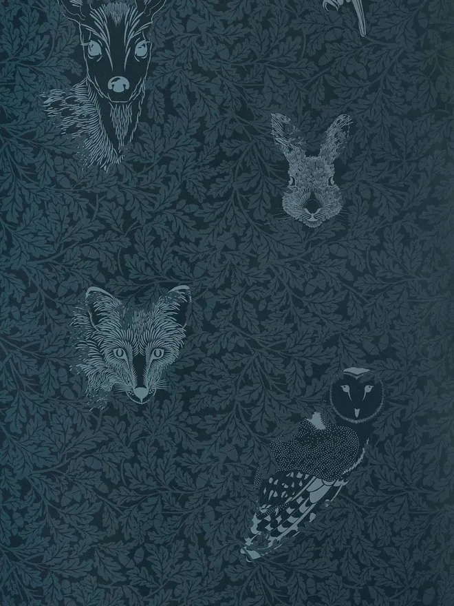 Sample: Forest Animals Hiding In Oak Leaves Wallpaper