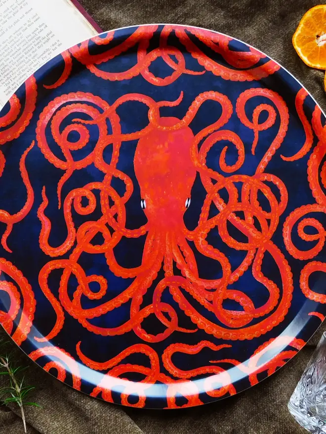 octopus print round tray