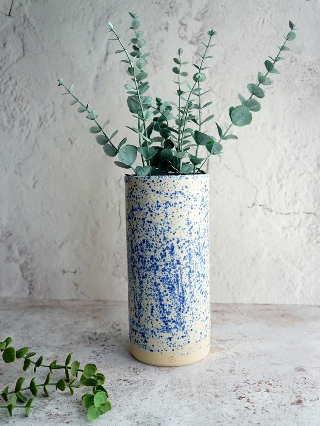 ceramic tall vase, pottery vase, large ceramic vase blue and white, durdle door vase, speckled blue vase, dried flower vase, christmas vase, Jenny Hopps Pottery, ceramic gifts for her, gifts for mum, gifts for sister, gifts for friend, gifts for girlfriend, gift for dad, ceramic gift for dad, gift for husband, gift for son, gift for teens, gifts for teenagers, gift for home, homeware gift, 

