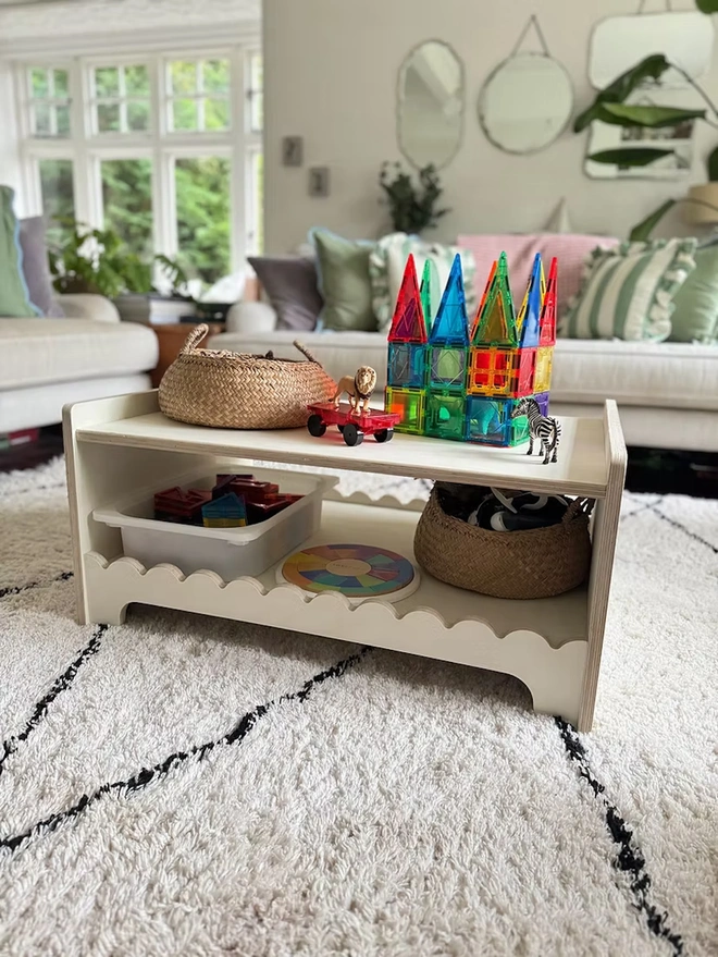Montessori Children's Play Table - Large (Scallop)