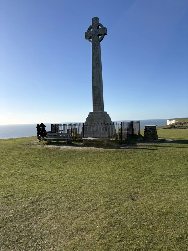 Tennyson Monument