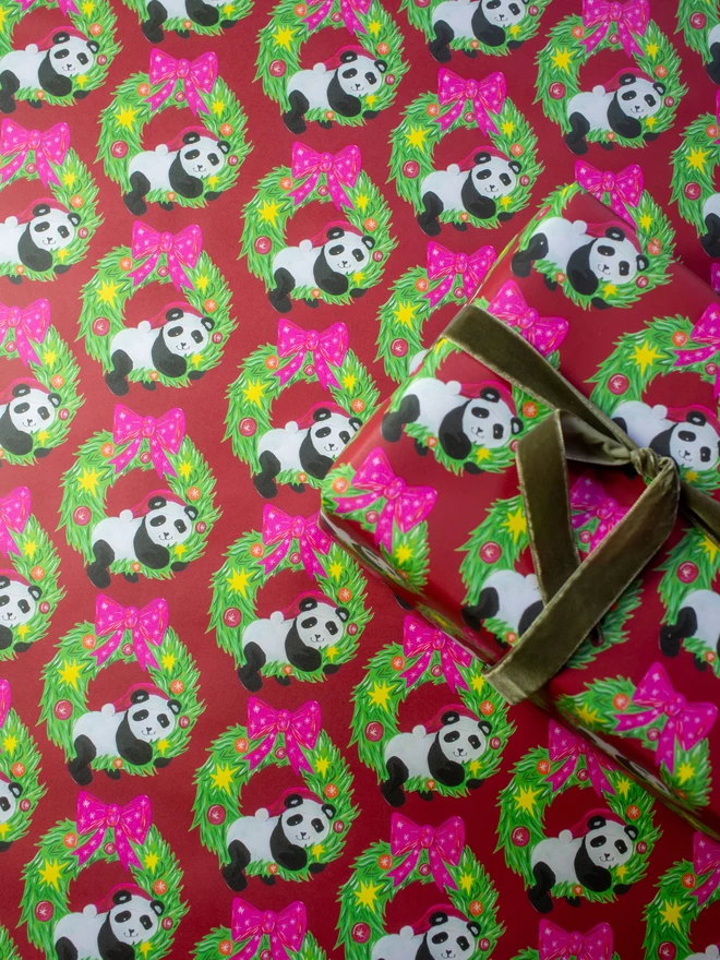 panda xmas wrap