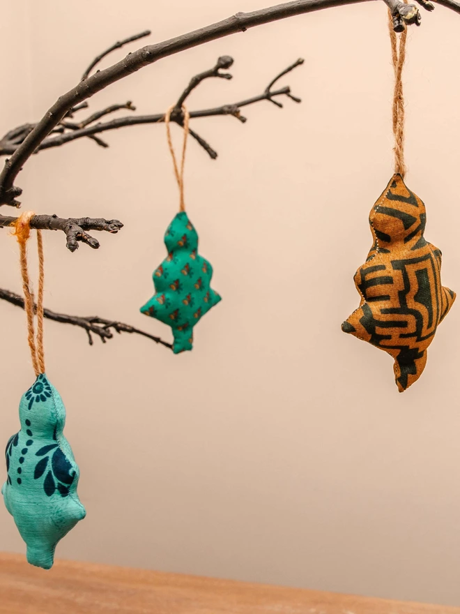 Hanging tree decorations