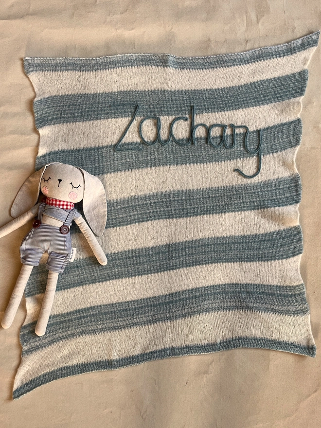 Baby blanket with embroidered Zachery