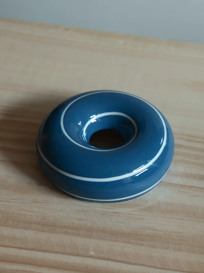 Avocado Planter Blue & White Handmade porcelain avocado planter with carved blue pattern, designed to hold an avocado seed for sprouting